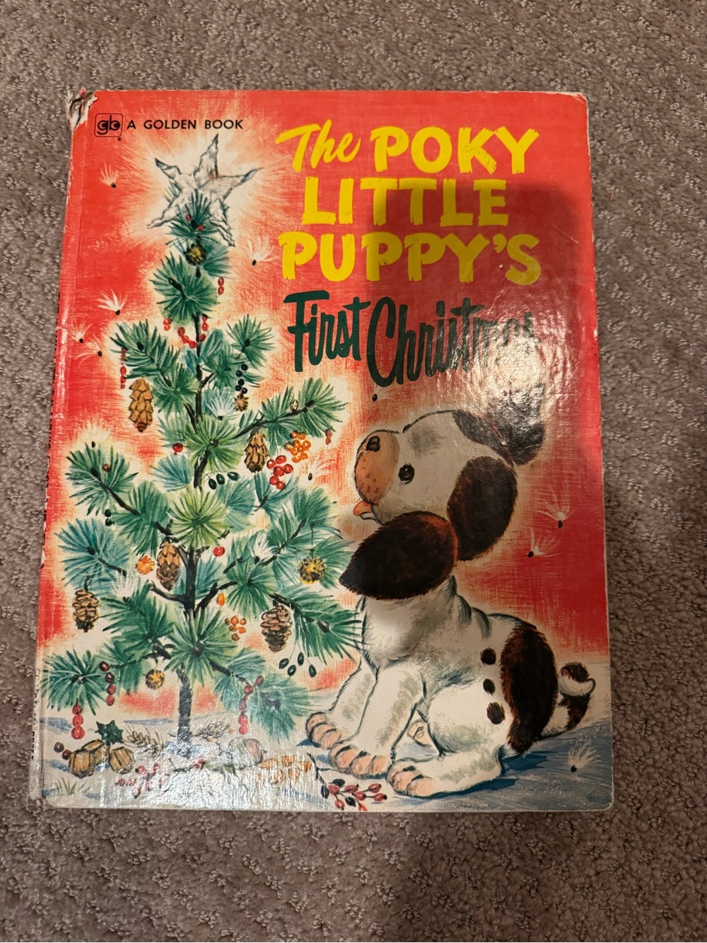 The Poky Little Puppy’s First Christmas – Golden Book (Red)